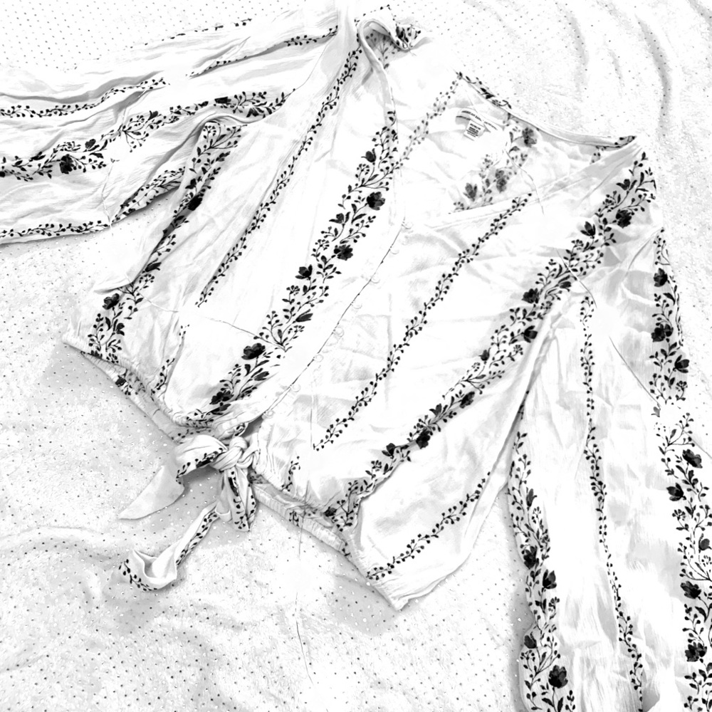 American Eagle Outfitters top